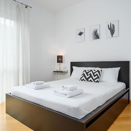 Stylish Condo Garibaldi Sempione 85M2 - Self Check-In Милано Екстериор снимка