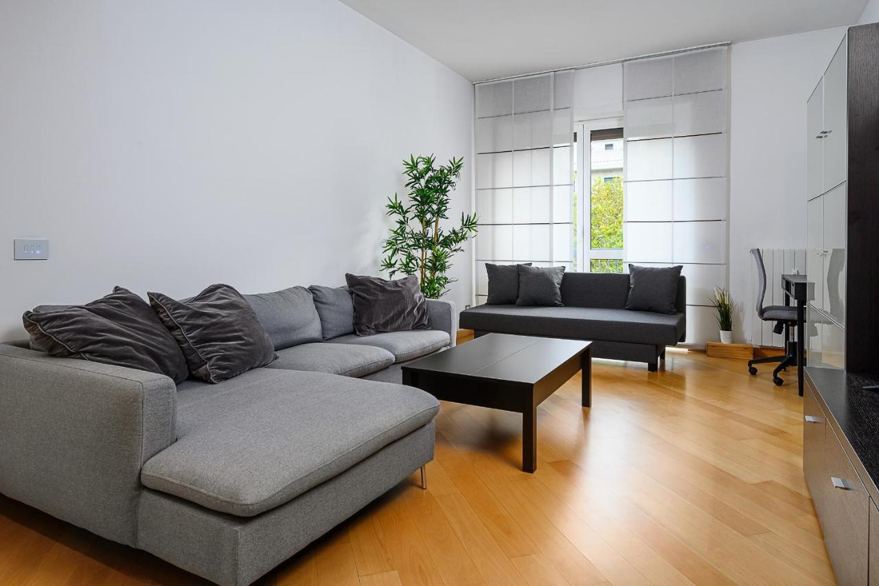 Stylish Condo Garibaldi Sempione 85M2 - Self Check-In Милано Екстериор снимка